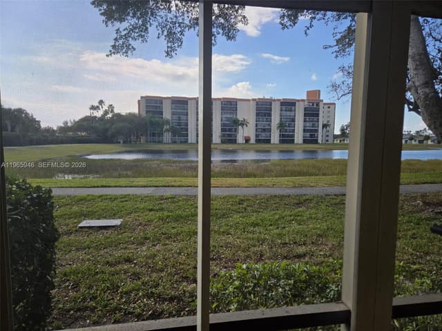 6675 S Oriole Blvd # 1040, Delray Beach FL 33446 - Delray Beach, FL - Photo 2