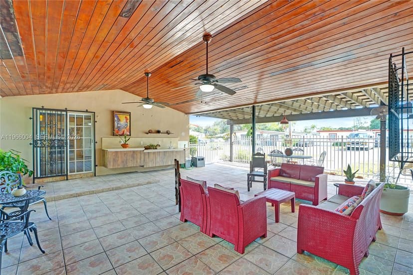 6501 SW 30th St, Miami FL 33155
