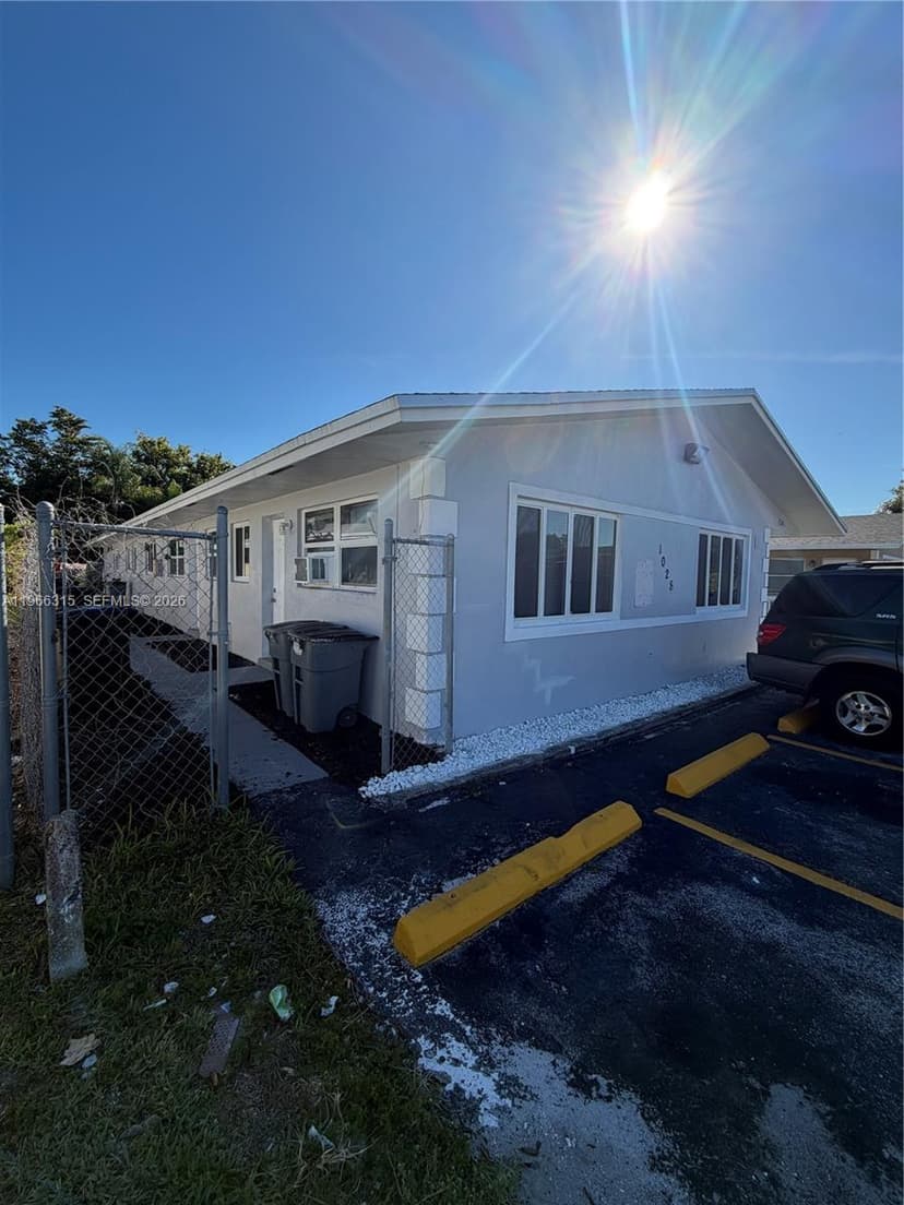 1028 NW 3rd Ave, Fort Lauderdale FL 33311