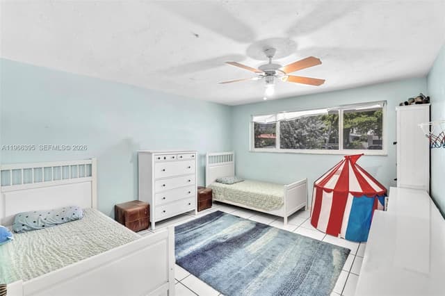 9524 Byron Ave, Surfside FL 33154 - Surfside, FL - Photo 7