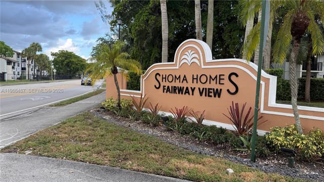 17720 NW 73rd Ave # 105, Hialeah FL 33015 - Hialeah, FL - Photo 2