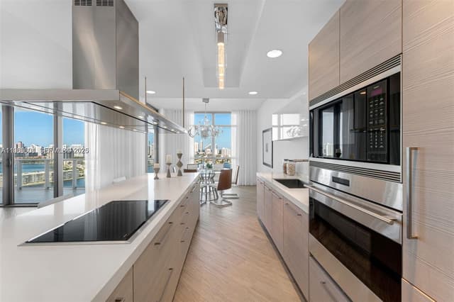 17301 Biscayne Blvd # 2110, North Miami Beach FL 33160 - North Miami Beach, FL - Photo 6
