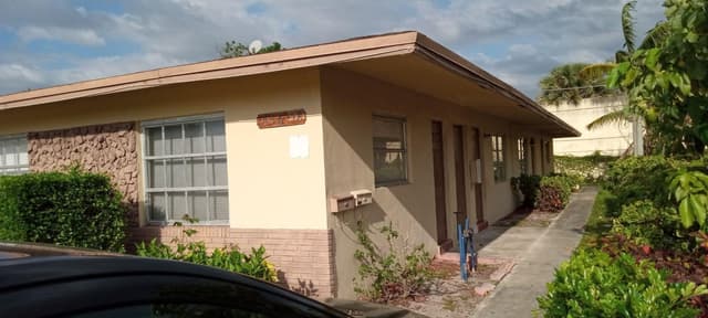 1856 NW 52nd Avenue, Lauderhill FL 33313 - Lauderhill, FL - Photo 3