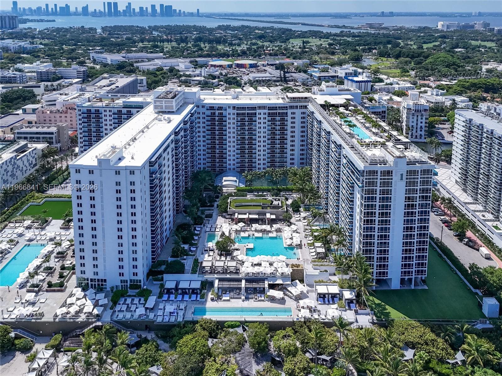 102 24th St # 1705, Miami Beach FL 33139 - Miami Beach, FL - Photo 1