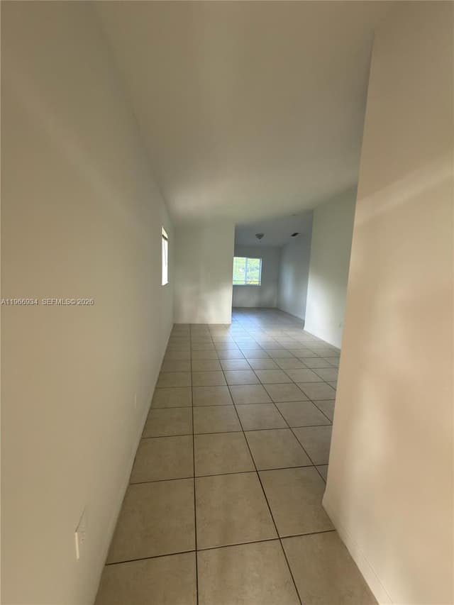 930 NE 34th Ave # 201, Homestead FL 33033 - Homestead, FL - Photo 6