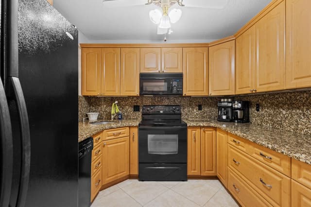 4532 Carambola Circle # 27273, Coconut Creek FL 33066 - Coconut Creek, FL - Photo 7