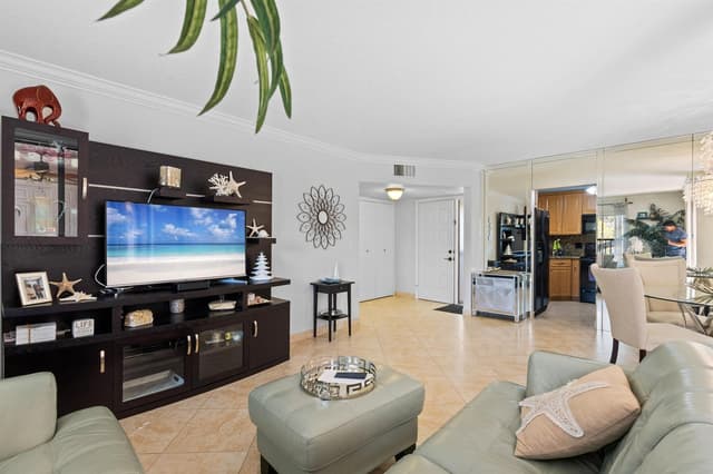 4532 Carambola Circle # 27273, Coconut Creek FL 33066 - Coconut Creek, FL - Photo 5
