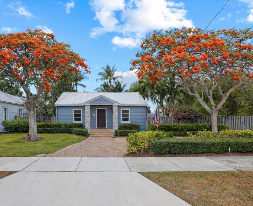 304 SE 4th Avenue, Delray Beach FL 33483