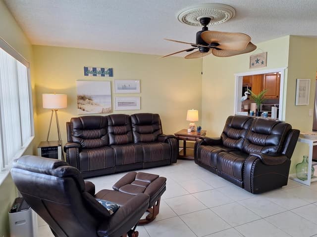 305 Andover L, West Palm Beach FL 33417 - West Palm Beach, FL - Photo 3