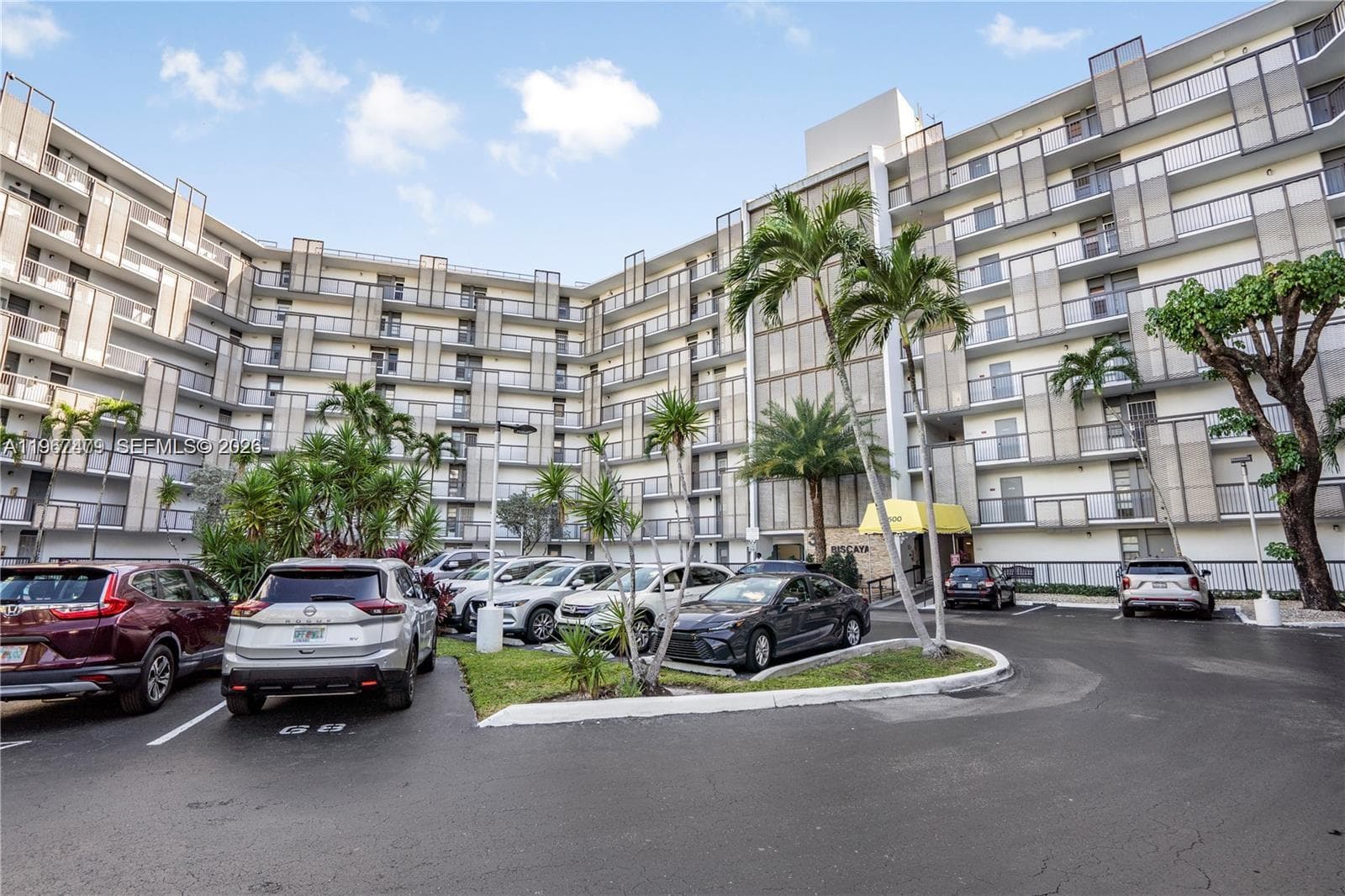 20500 W Country Club Dr # 607, Aventura FL 33180 - Aventura, FL - Photo 1