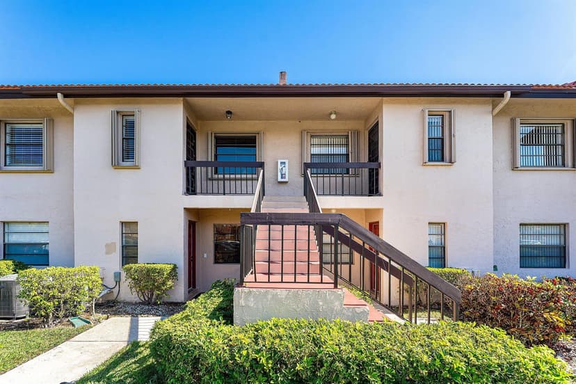 9283 Vista Del Lago # G, Boca Raton FL 33428