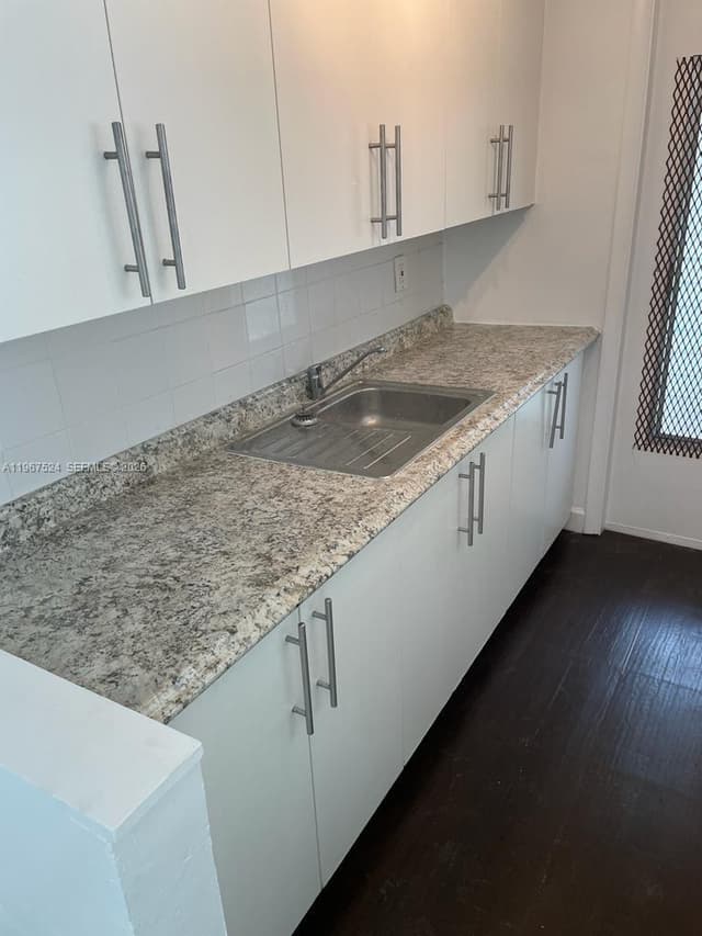 20400 NW 7 # 106, Miami Gardens FL 33169 - Miami Gardens, FL - Photo 4