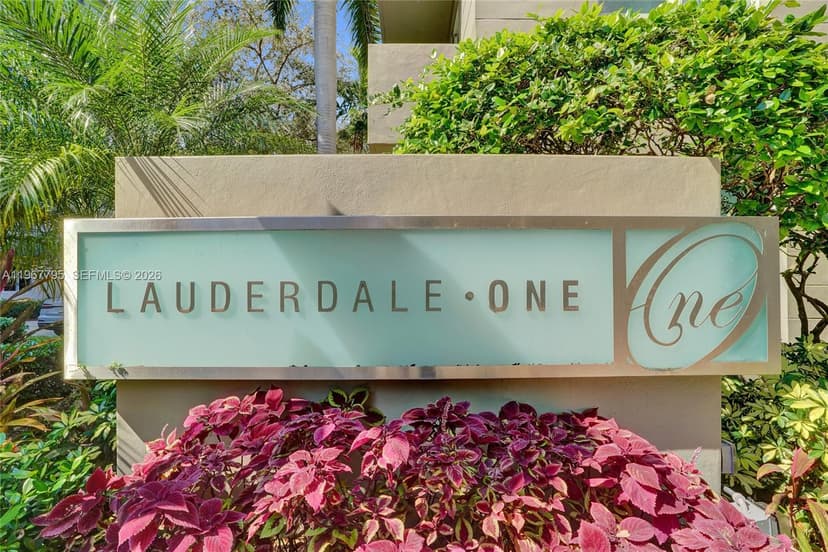 2421 NE 65th St # 202, Fort Lauderdale FL 33308