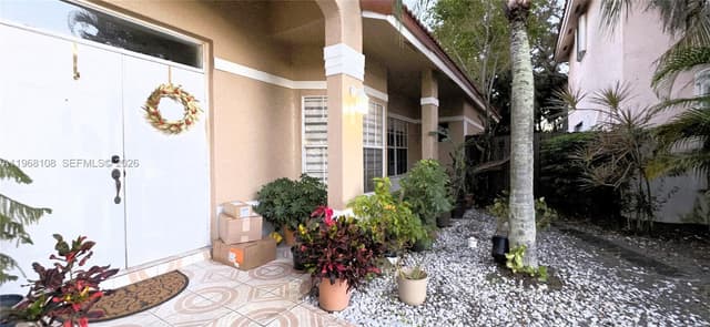 5769 NW 99th Ave, Doral FL 33178 - Doral, FL - Photo 2
