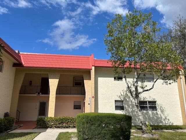 145 Lake Evelyn Drive, West Palm Beach FL 33411