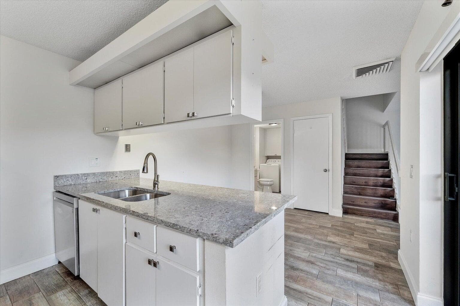 557 Green Springs Place, West Palm Beach FL 33409