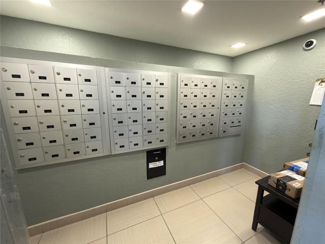9440 SW 8 Street # 208, Boca Raton FL 33428 - Boca Raton, FL - Photo 4