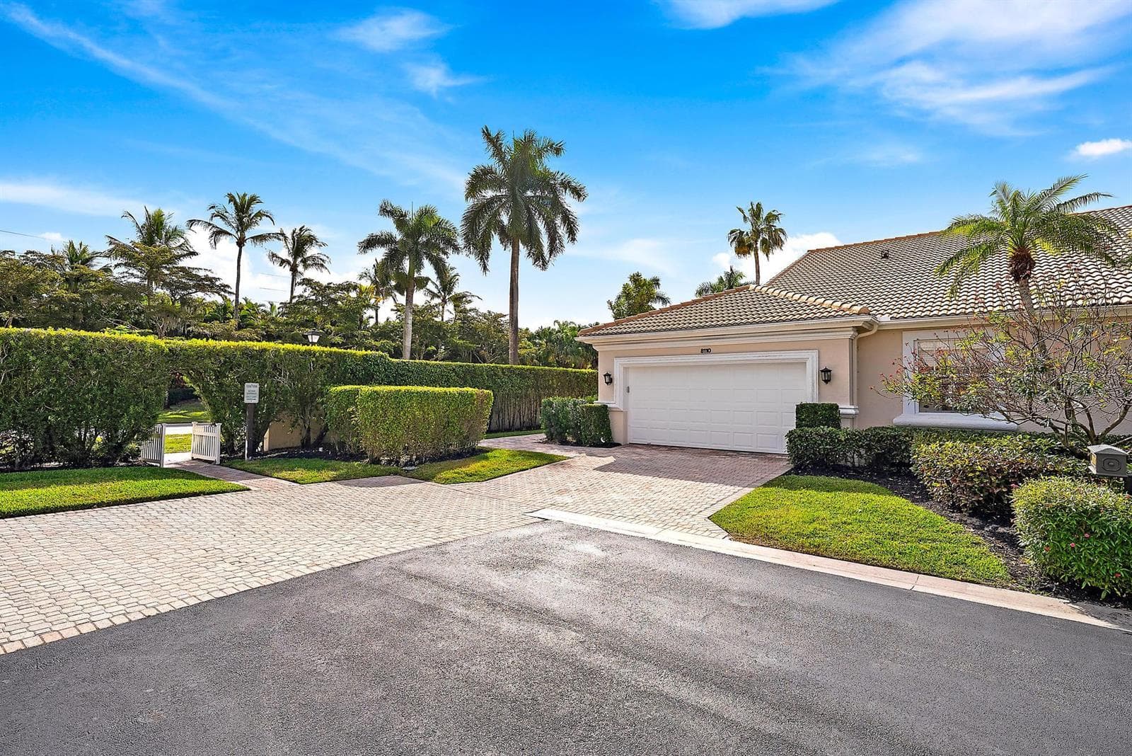 8110 Sandpiper Way, West Palm Beach FL 33412