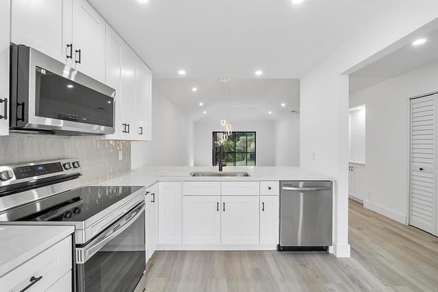 3127 Kingswood Terrace, Boca Raton FL 33431 - Boca Raton, FL - Photo 6