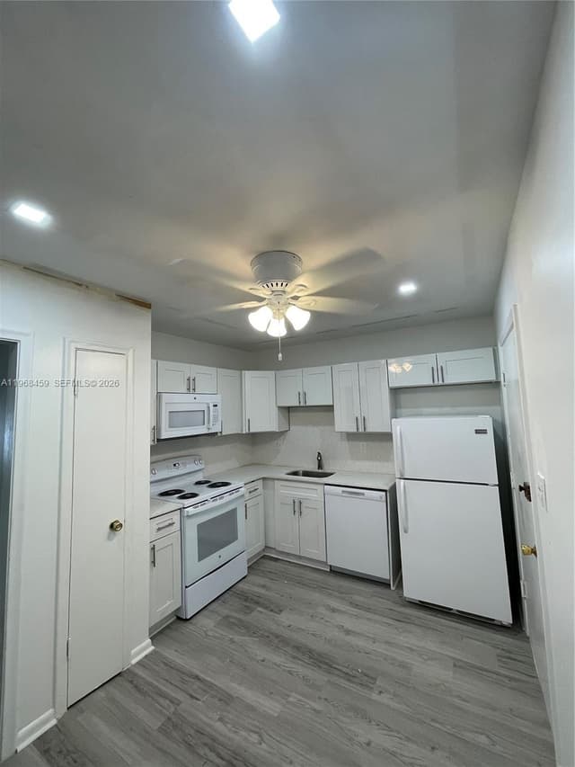 2251 NW 48th Ter # 215, Lauderhill FL 33313 - Lauderhill, FL - Photo 3