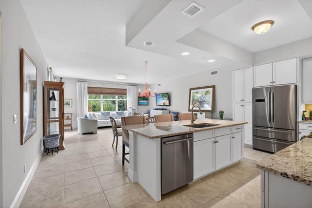 834 Bay Colony Drive S, Juno Beach FL 33408 - Juno Beach, FL - Photo 3