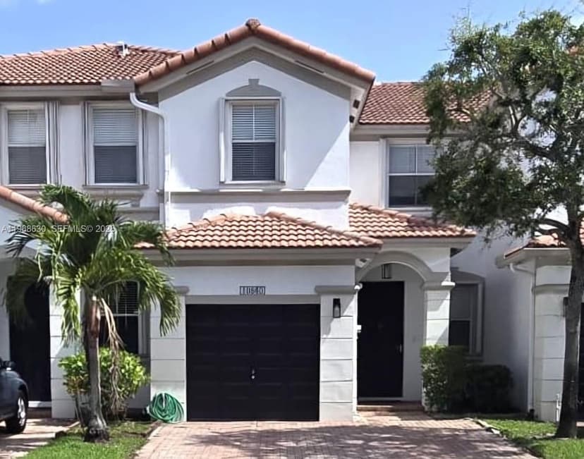 10840 NW 79th St, Doral FL 33178