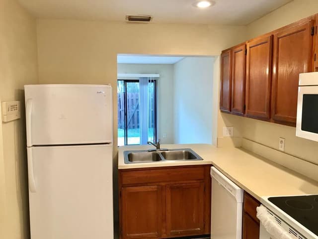 5005 Breckenridge Place # 4, West Palm Beach FL 33417 - West Palm Beach, FL - Photo 4