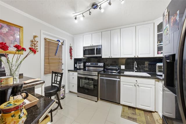 3000 S Course Drive # 201, Pompano Beach FL 33069 - Pompano Beach, FL - Photo 2