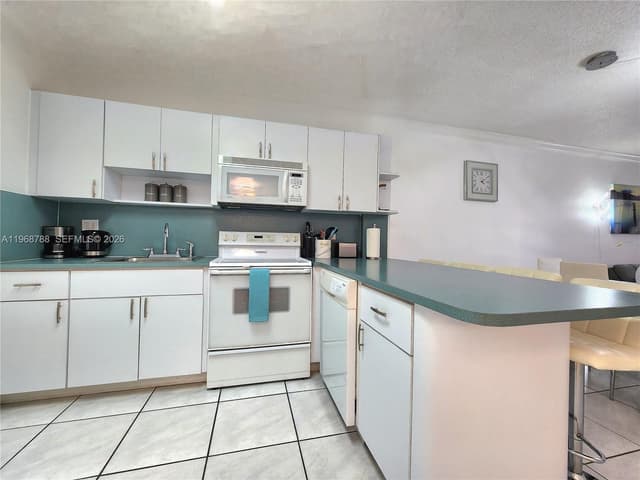 3725 S Ocean Dr # 620, Hollywood FL 33019 - Hollywood, FL - Photo 6