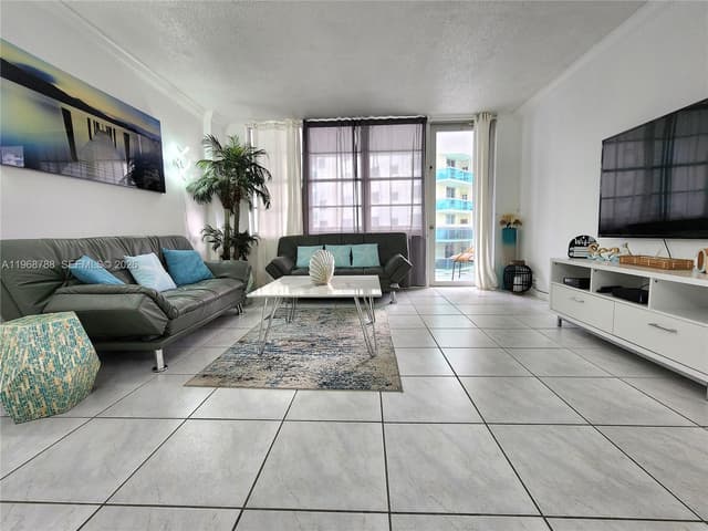 3725 S Ocean Dr # 620, Hollywood FL 33019 - Hollywood, FL - Photo 3