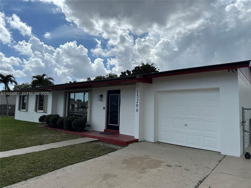 15200 SW 109 ave, Miami FL 33157