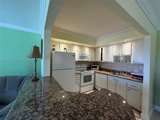 127 Tuscany B # 127, Delray Beach FL 33446 - Delray Beach, FL - Photo 4