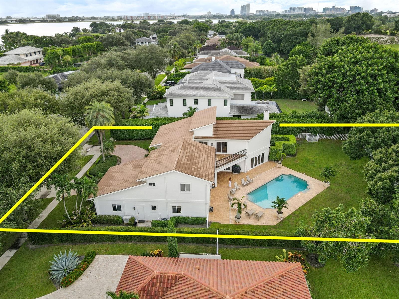 2801 Embassy Drive, West Palm Beach FL 33401 - West Palm Beach, FL - Photo 1