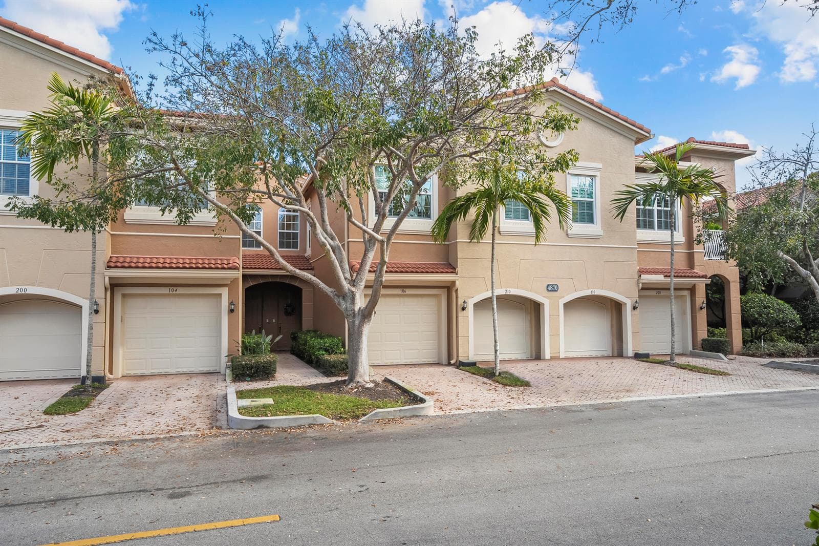 4870 Bonsai Circle # 106, Palm Beach Gardens FL 33418