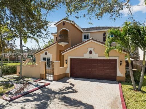 426 NE 20th Ave, Homestead FL 33033 - Homestead, FL - Photo 2
