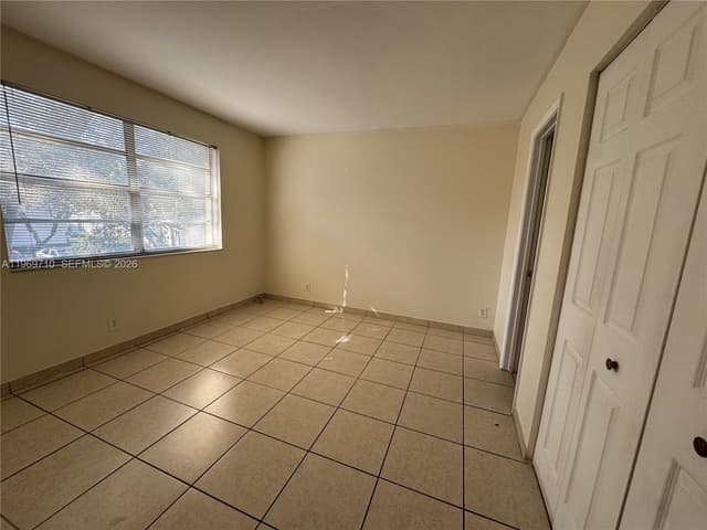 1024 Twin Lakes Dr # F, Coral Springs FL 33071 - Coral Springs, FL - Photo 6