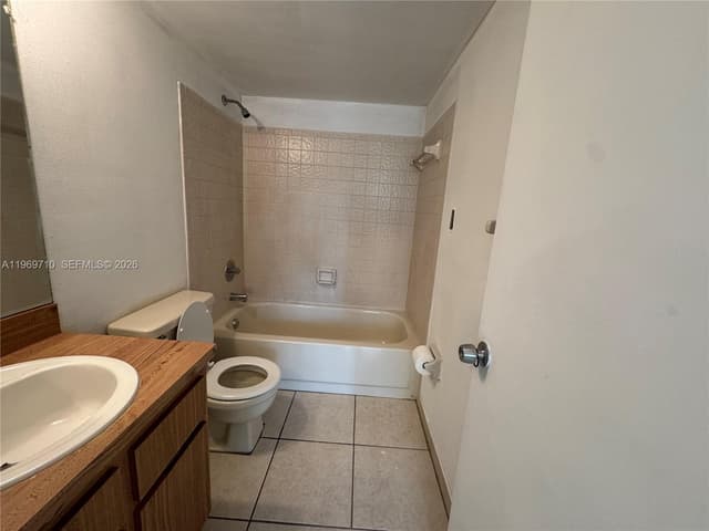 1024 Twin Lakes Dr # F, Coral Springs FL 33071 - Coral Springs, FL - Photo 7