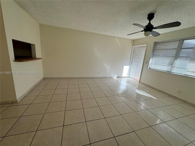 1024 Twin Lakes Dr # F, Coral Springs FL 33071 - Coral Springs, FL - Photo 3
