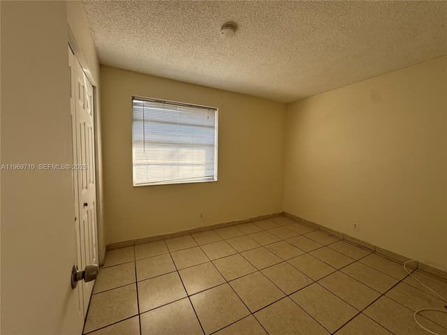 1024 Twin Lakes Dr # F, Coral Springs FL 33071 - Coral Springs, FL - Photo 5