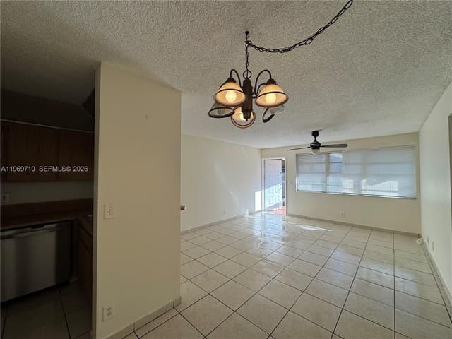 1024 Twin Lakes Dr # F, Coral Springs FL 33071 - Coral Springs, FL - Photo 4