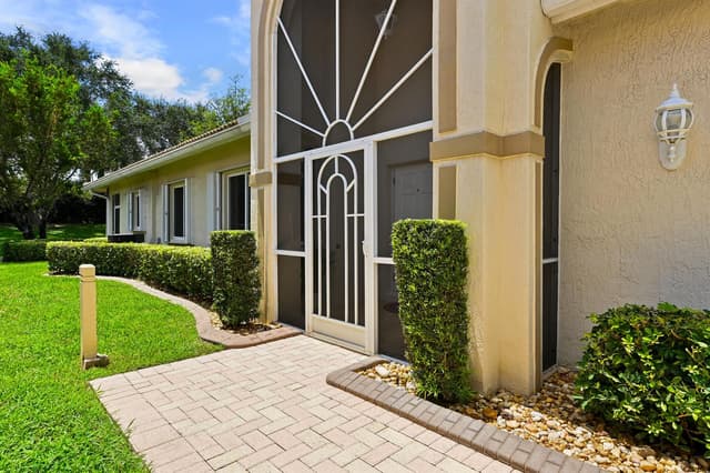 9142 Bay Point Circle, West Palm Beach FL 33411 - West Palm Beach, FL - Photo 3