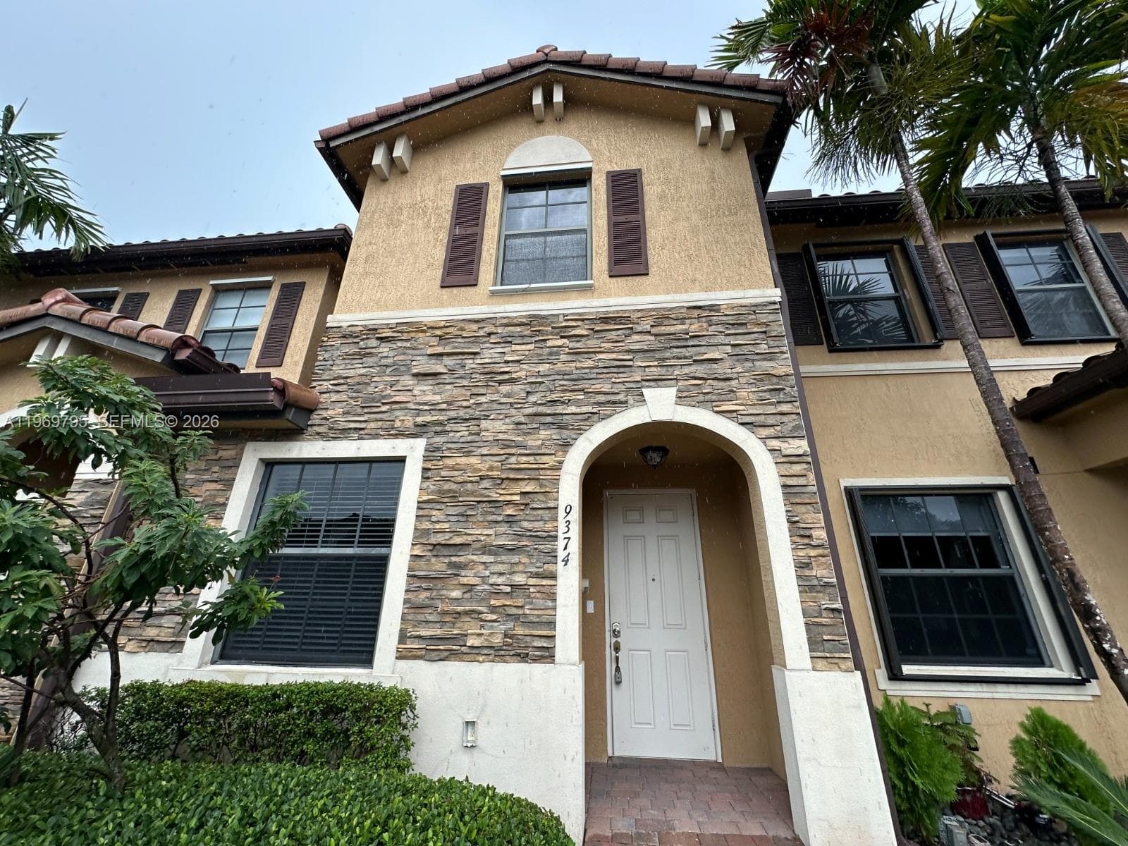 9374 W 32nd Ln, Hialeah FL 33018