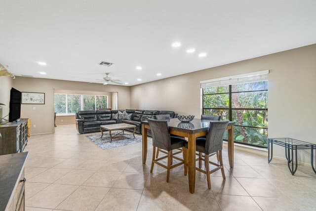 22 Westgate Lane # 22h, Boynton Beach FL 33436 - Boynton Beach, FL - Photo 2