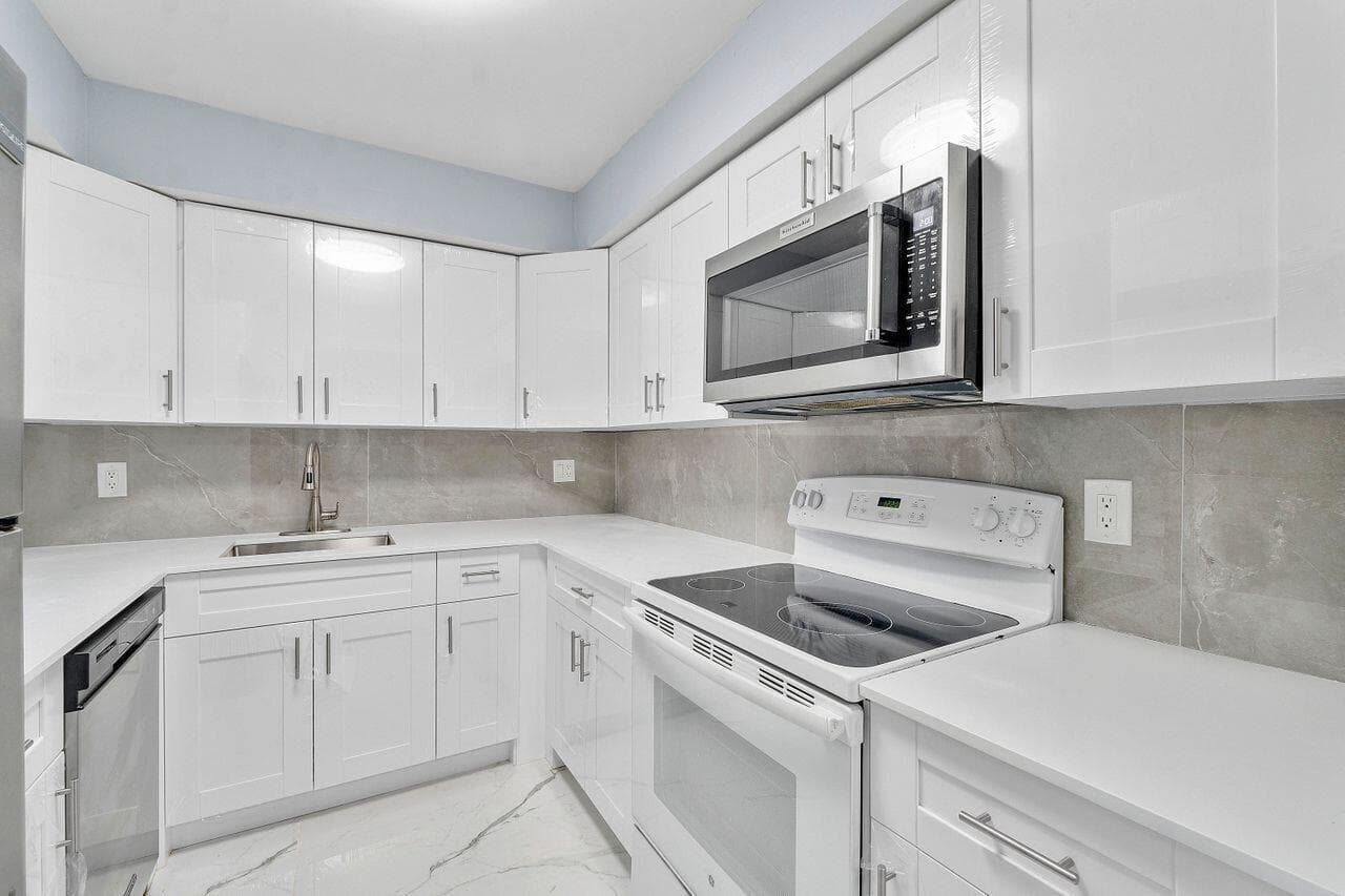 9960 Pineapple Tree Drive # 107, Boynton Beach FL 33436 - Boynton Beach, FL - Photo 1