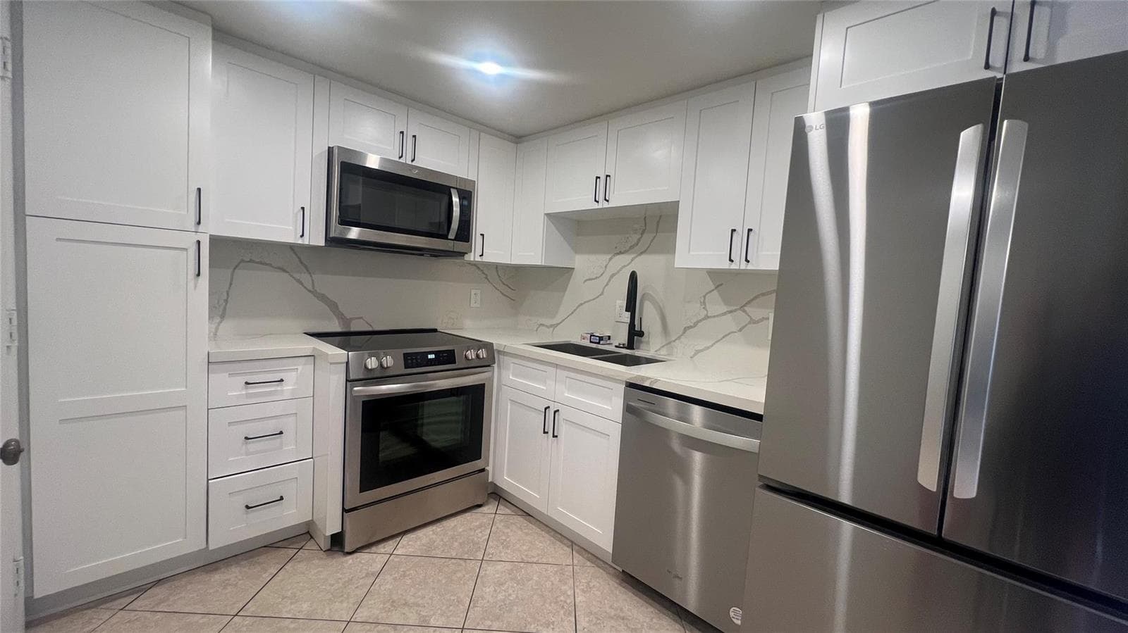 4000 N Hills Drive # 28, Hollywood FL 33021 - Hollywood, FL - Photo 1