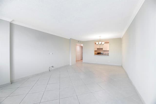 3800 N Hills Drive # 402, Hollywood FL 33021 - Hollywood, FL - Photo 5