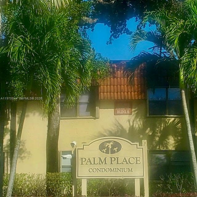 10076 NW 6th St # 201, Pembroke Pines FL 33024