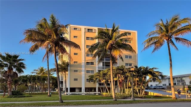 555 Crandon Blvd # 82, Key Biscayne FL 33149 - Key Biscayne, FL - Photo 2