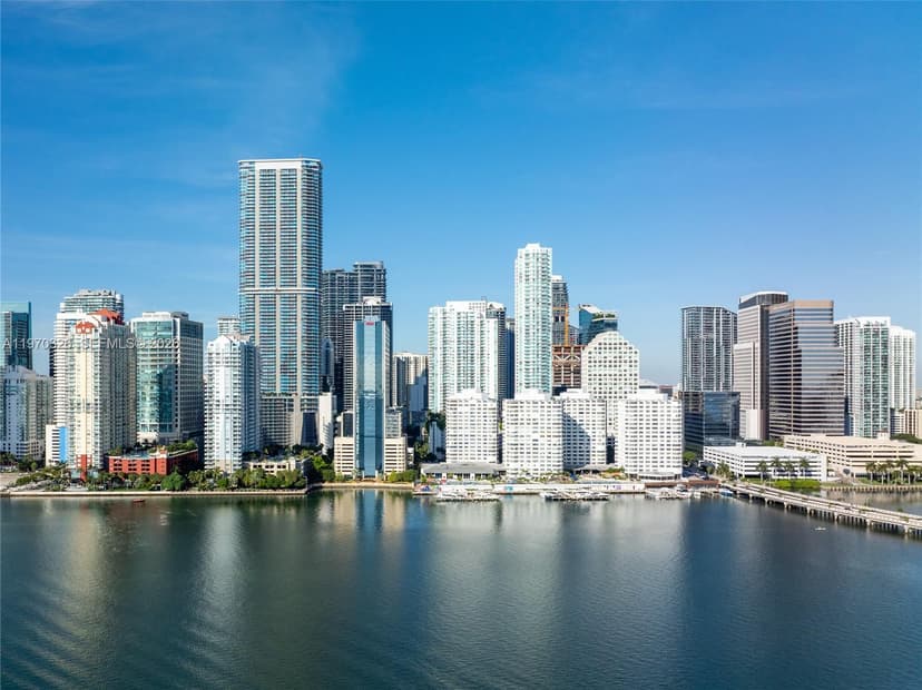 905 Brickell Bay Dr # 230, Miami FL 33131