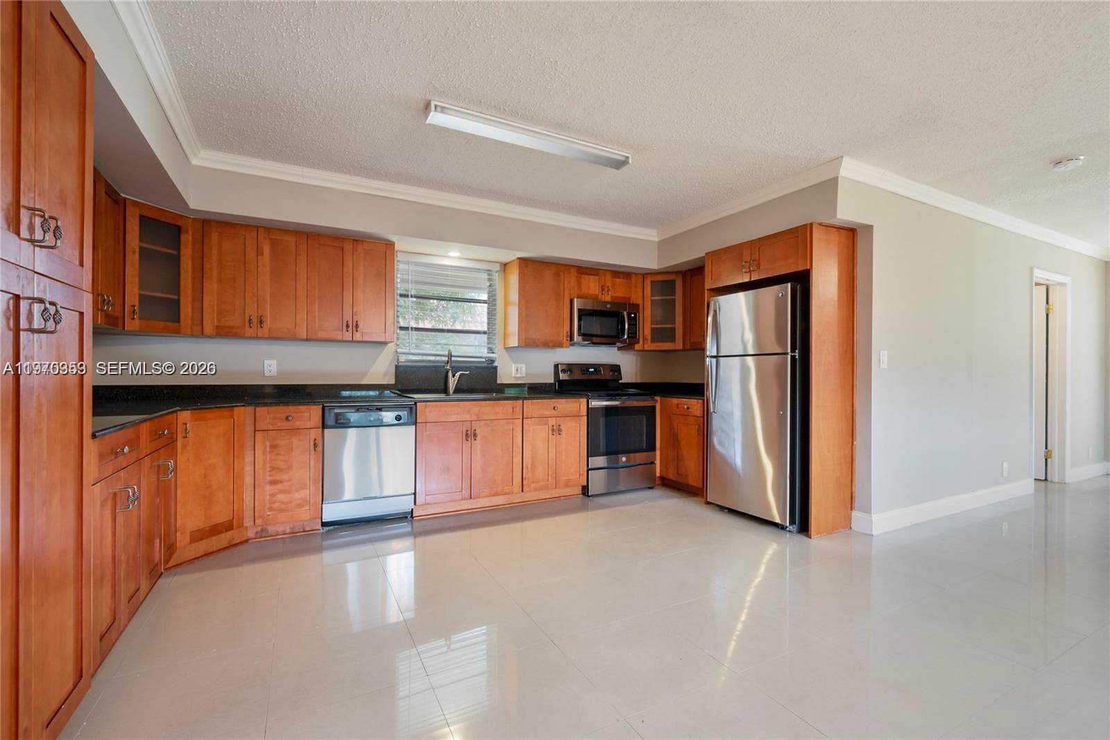 5632 Hayes St, Hollywood FL 33021